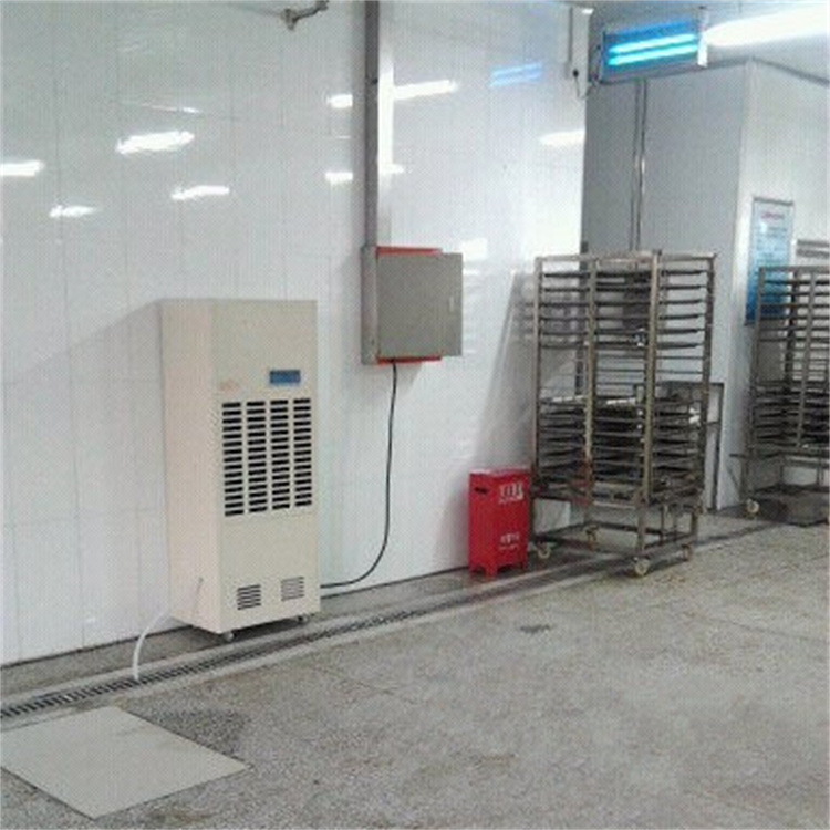 公交車防疫自動噴霧消毒裝置，公交防疫霧化消毒系統(tǒng)